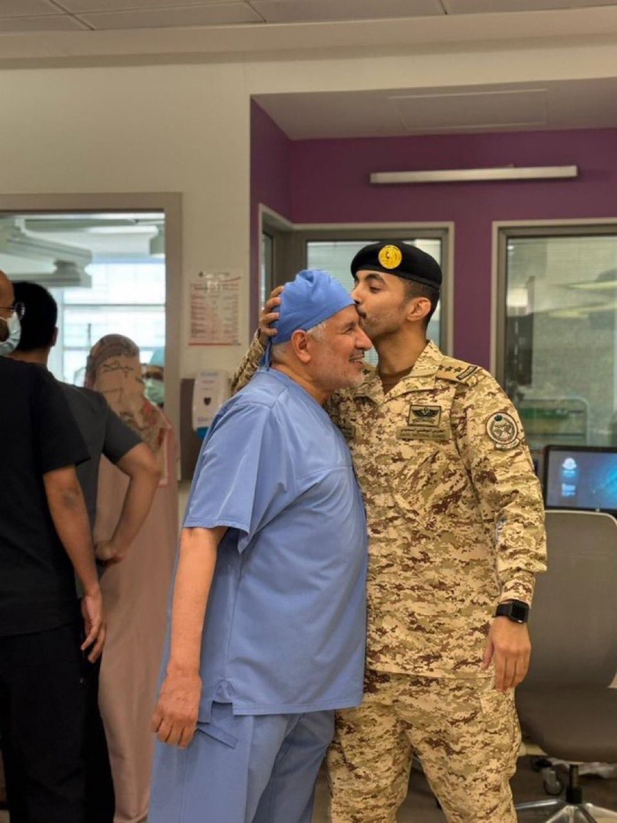 فـخـرنا الدكتور عبدالله الربيعه ❣️🇸🇦