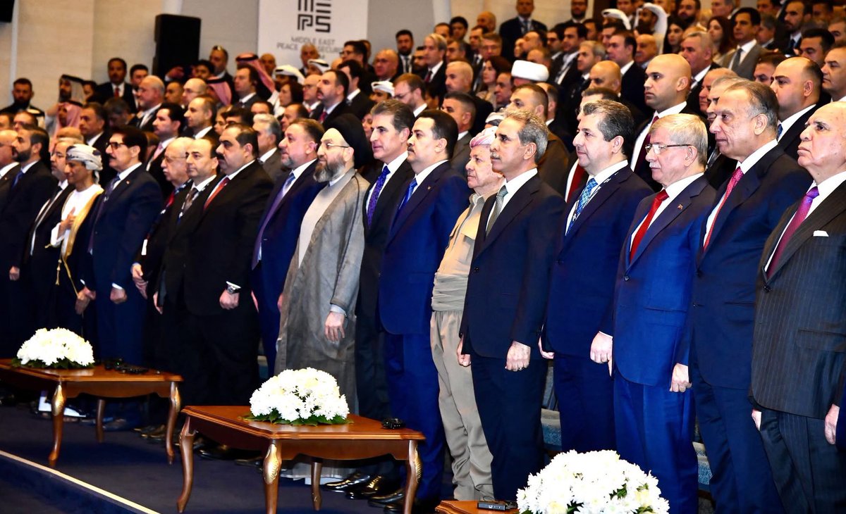 Fazil_Mirani's tweet image. بەڕێوەچوونی کۆڕبەندی #MEPS بە بەشداریی سەرۆک بارزانی و سەرکردە کوردستانی و عێراقی و جیهانییەکان، لە شارى دهۆک.