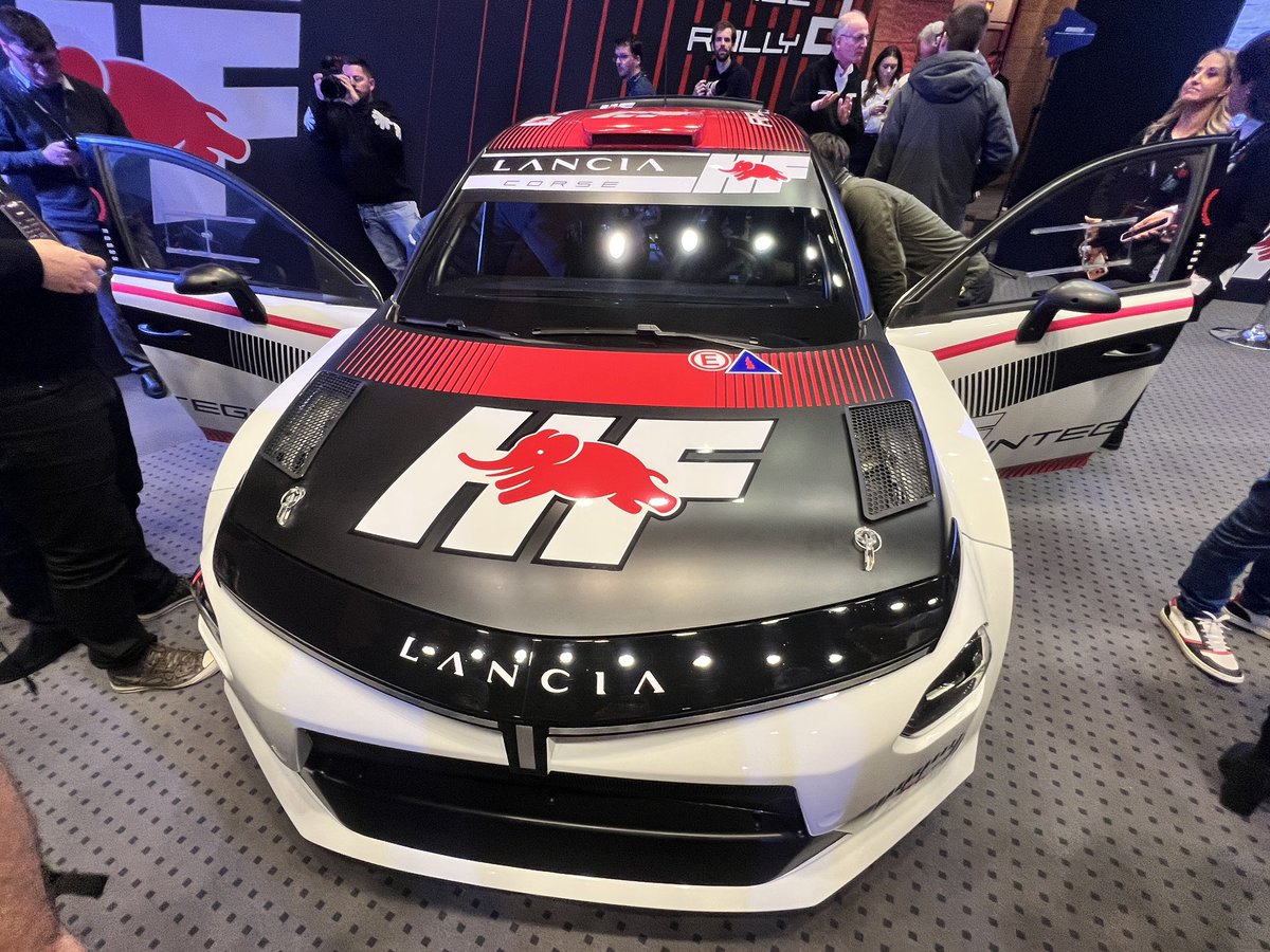 rallyplus's tweet image. 【けいこのホゲホゲWRC@ランチア発表会日記】 

これが今日発表されたランチア・イプシロン・ラリー2 HFインテグラーレ！

#WRCjp #WRC  #hogeWRC #Lancia