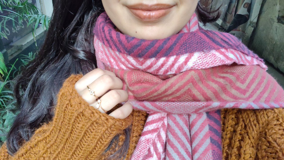 Thand aagayi hai 😋