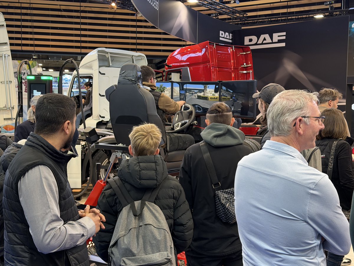 SCSsoftware's tweet image. A big shout-out to our friends at @DAFTrucksNV, who are featuring one of our 4D Motion Sims at their booth at @SOLUTRANS! 🚛🇫🇷

If you’re in Lyon, France this week, be sure to swing by their stand &amp;amp; say hello to the team! We&apos;re happy to be helping support them at this event 🙌