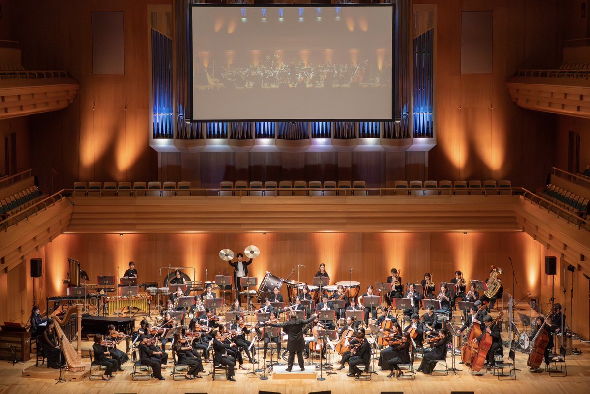 ArtsInnovator's tweet photo. 🌟【終演御礼】🌟

「Love with the orchestra – Weibo Japan Special Night Winter 2025」
無事に終演いたしました😌

ご来場いただいた皆さま、配信で参加いただいた皆さま、誠にありがとうございました❤️

ステージも客席も一体となる、心温まる時間──
アーティストの皆さん、オーケストラメンバー、ステージ裏でも“楽しかった！”の声があふれるほど、
とても幸せな公演になりました🎶

また皆さまとお会いできる日を楽しみにしています🥰

#ラブWオケ  #グランドフィル