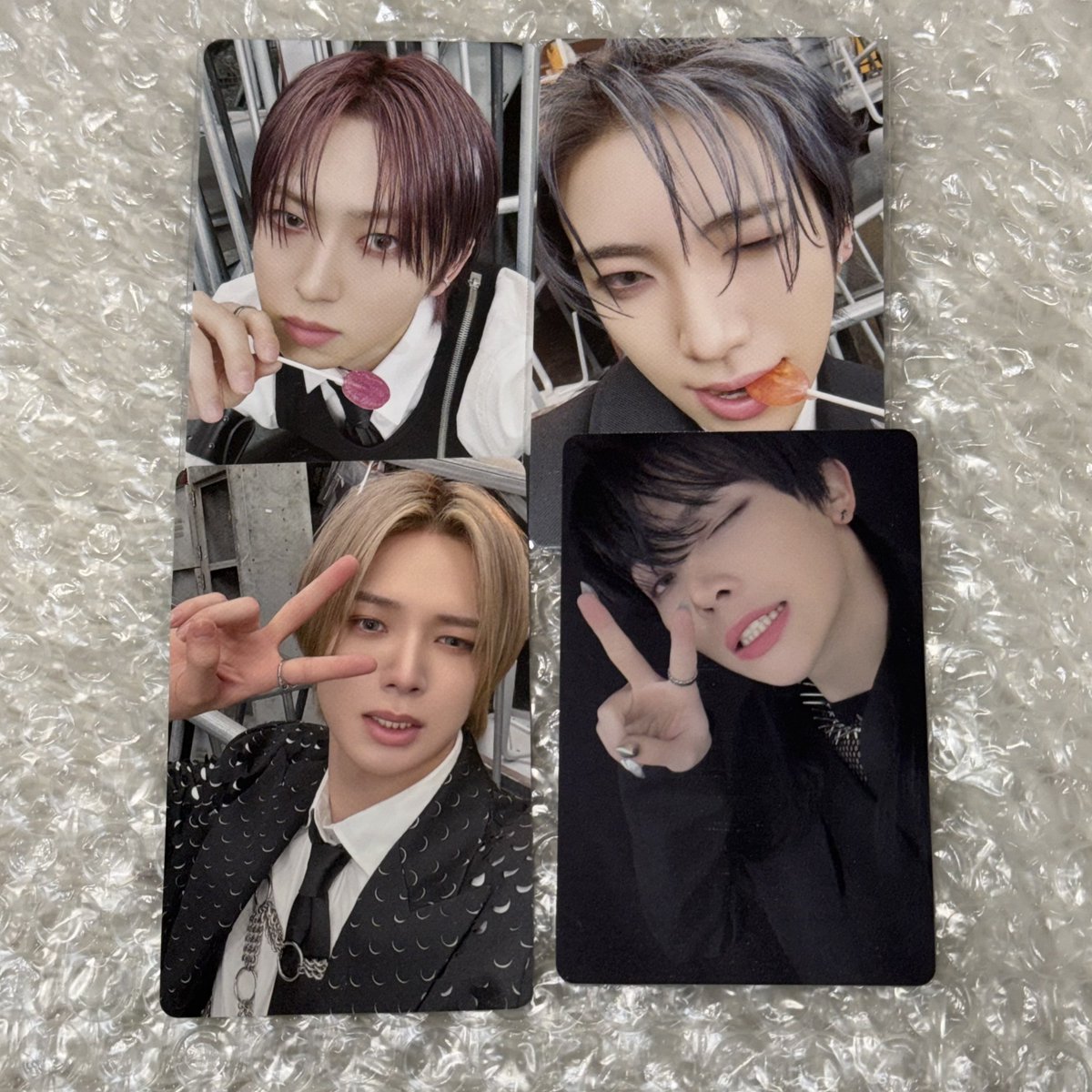 C5lBa's tweet photo. @o35812048 検索より失礼いたします。
11/23愛知オフイベ手渡しにて💖と4:4で交換可能でしょうか？ https://t.co/ALxlqN4Dzy