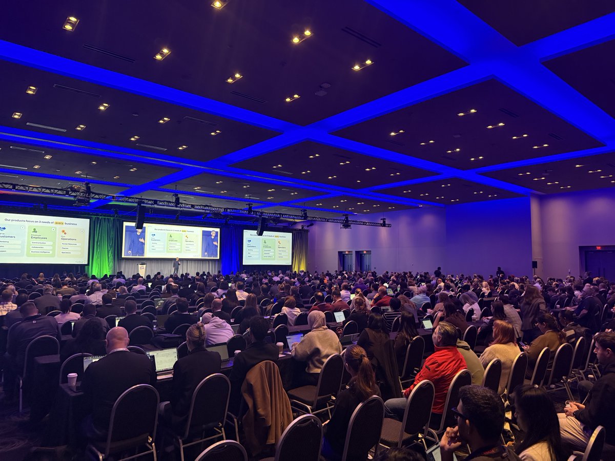 rajuv's tweet image. Great to be back in Toronto for Zoholics. Every conversation with our customers teaches us something valuable.