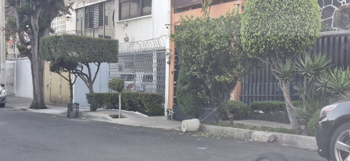 Mike_Gol's tweet photo. @UCS_GCDMX @SSC_CDMX @A_VCarranza @adnnoticiasmx @SarahiUribeG @BravoLucy @VILLALBAZO13 Ya pasamos del mes y no hay solución,  @ClaraBrugadaM a quien escalamos esto que super sencillo de resolver? https://t.co/PrEllJ6DMY