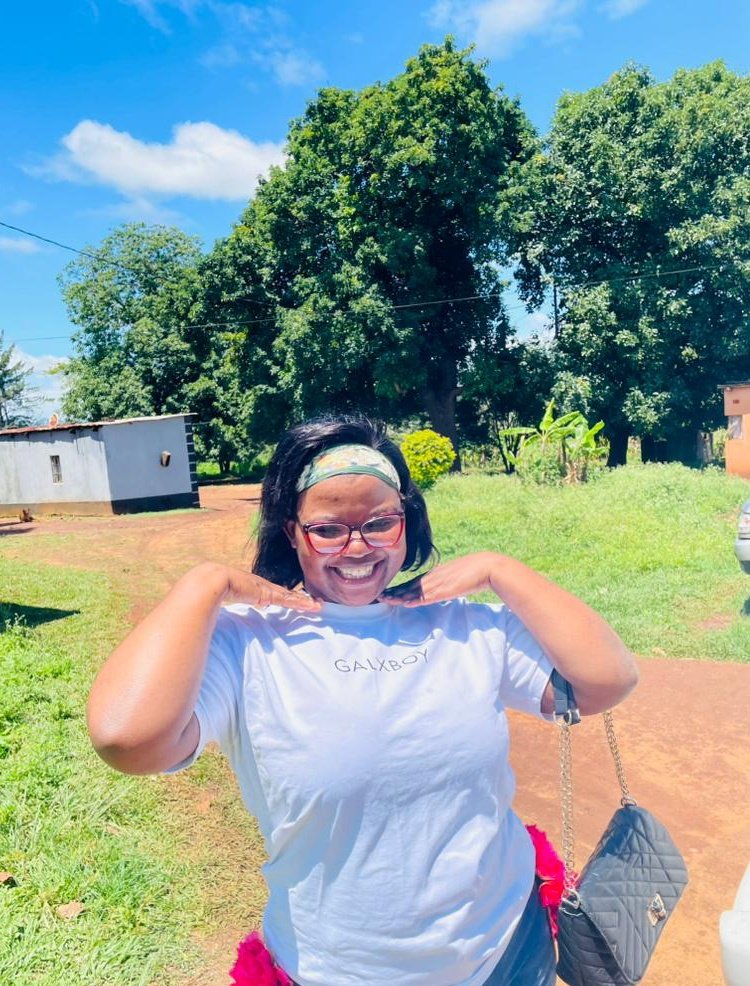 LaSikhandzisa_'s tweet photo. I tried le pose yama 2k and it came out perfectly 😍😍. https://t.co/Idiof10B5Z