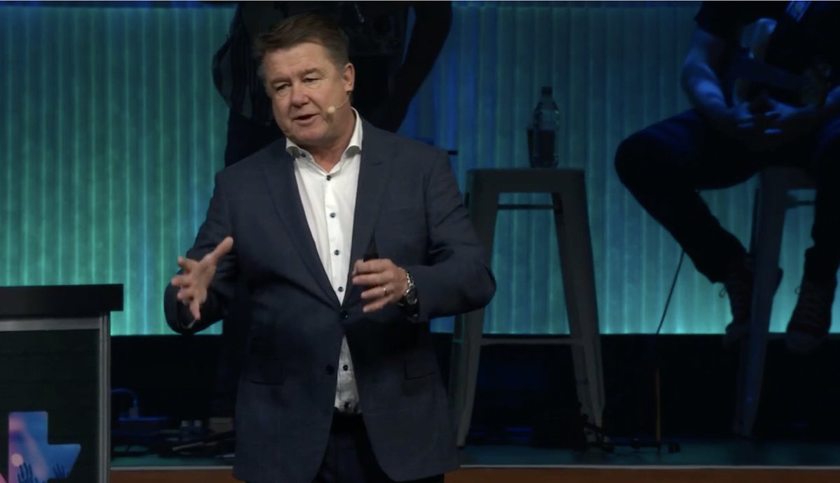 lizkmiller's tweet image. &quot;I&apos;ve been with OpenText SO long, my kids friends have joined and are already on their second role!&quot; Interin CEO @JamesMcgourlay shares a humorous grounding to his long career at @OpenText as #OpenTextWorld opens