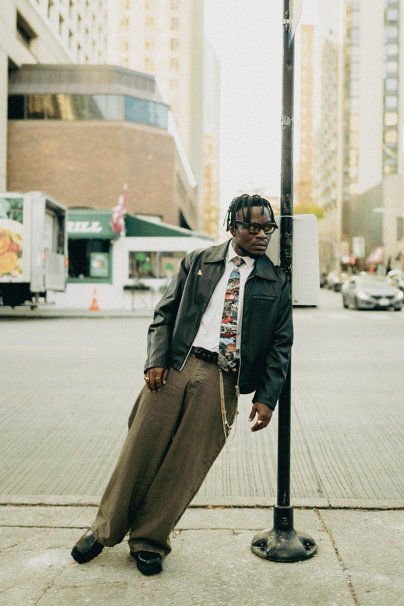 Dem no dey tell person 🤫