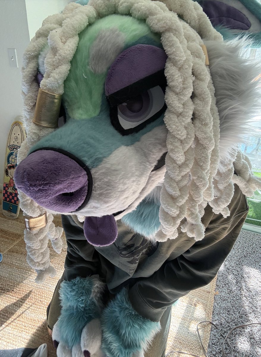 You got games on your phone?