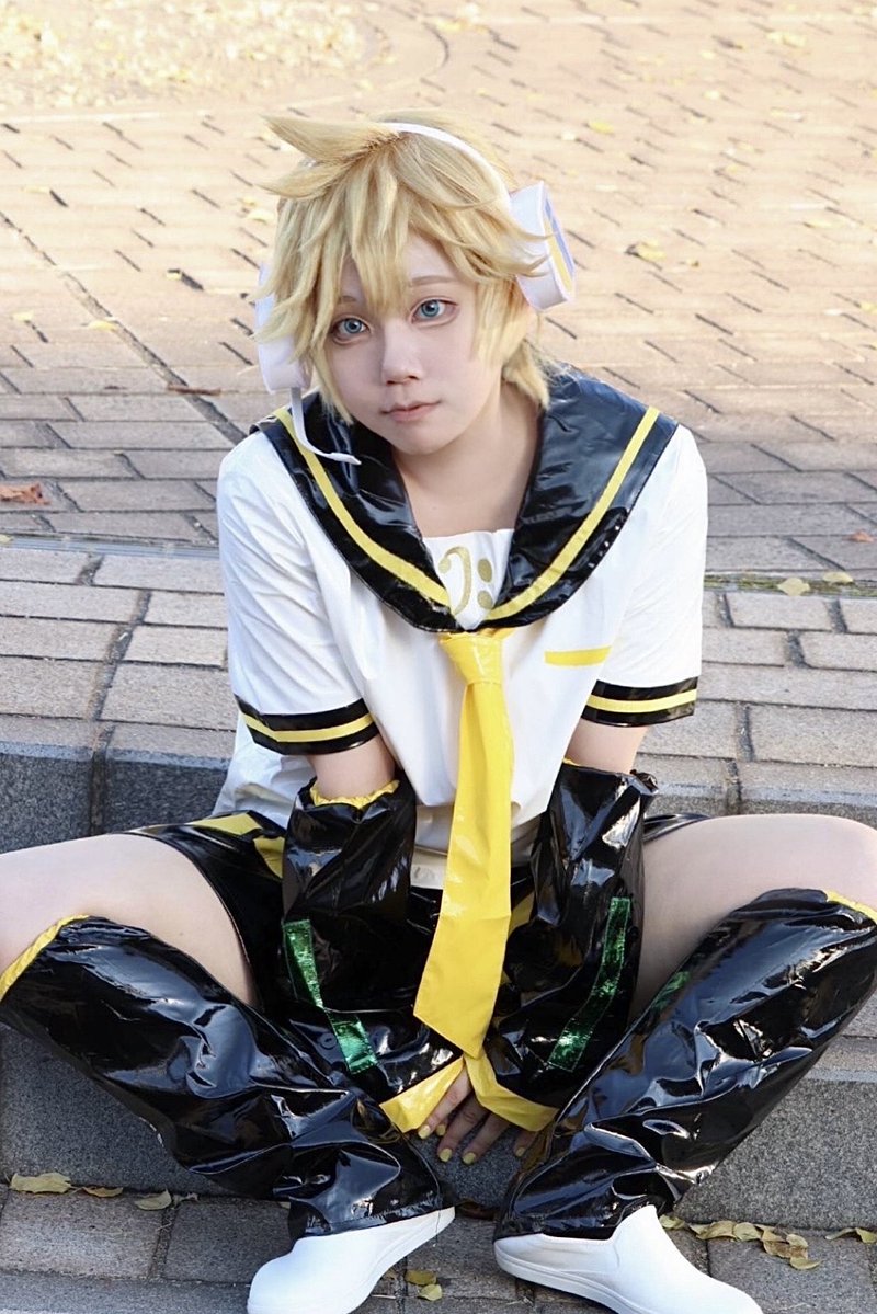 【コスプレ /  VOCALOID】
鏡音レン🍌

『         マスター？         』

p.<a href="/390_rionacandy/">きくりん@KPF</a> 
#KPF2025