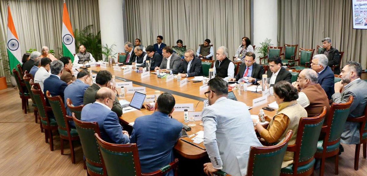 mppchaudhary's tweet image. आज नई दिल्ली में माननीय वित्त एवं कॉर्पोरेट कार्य मंत्री श्रीमती निर्मला सीतारमण जी की अध्यक्षता में आयोजित बजट पूर्व बैठक में सहभागिता की। इस बैठक में विनिर्माण क्षेत्र से जुड़े विभिन्न अधिकारी, पदाधिकारी एवं सदस्य उपस्थित रहे।

 इस दौरान आगामी बजट से संबंधित महत्वपूर्ण वित्तीय…