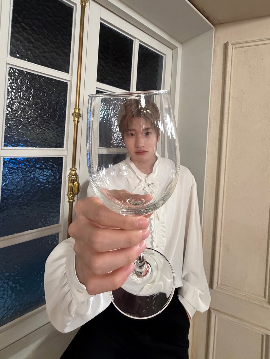 SoheeUpdates's tweet image. 251118 RIIZE IG update with Sohee

𝑹𝑰𝑰𝒁𝑬 𝑲𝒊𝒏𝒈𝒅𝒐𝒎👑

#RIIZE #라이즈 #SOHEE #소희 #ソヒ