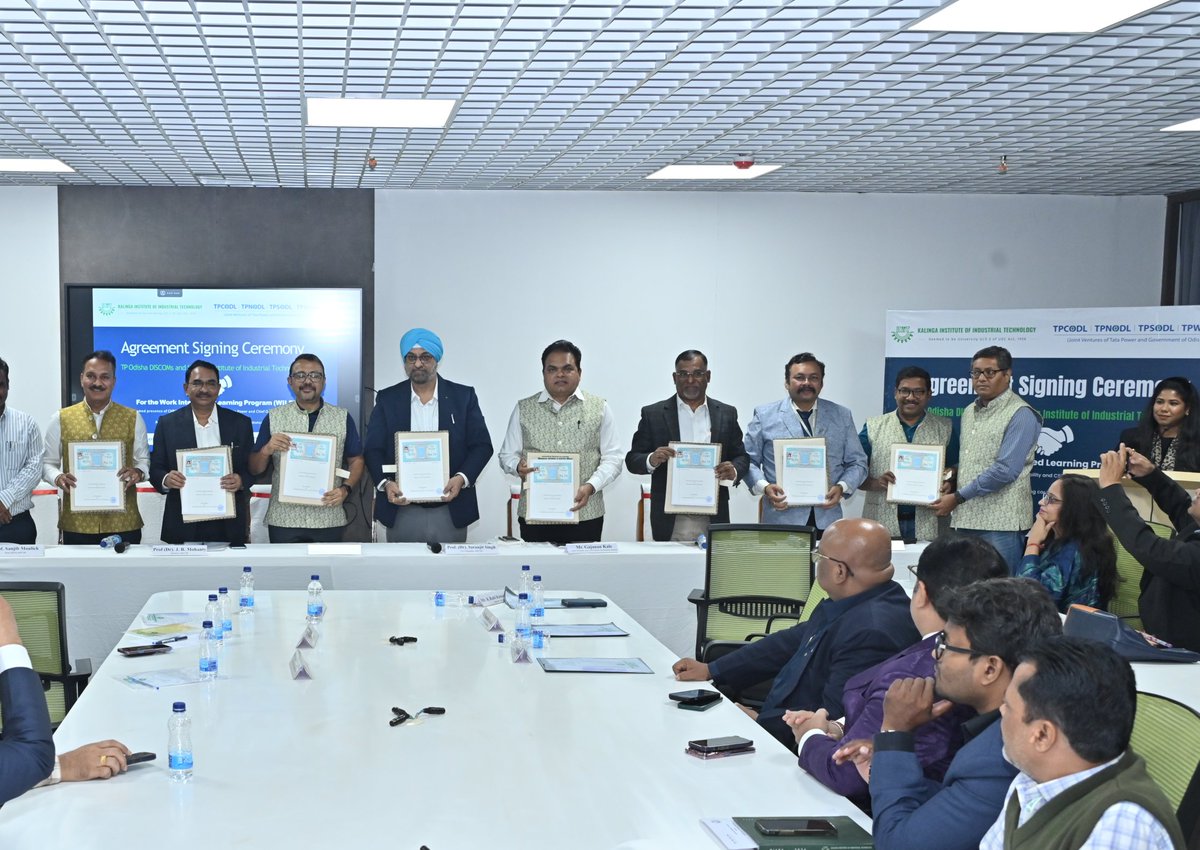 achyuta_samanta's tweet photo. Happy to know that KIIT-DU has partnered with Tata Power Odisha DISCOMs to start a Work Integrated Learning Programme. This will help many staff upgrade their skills while continuing their work. KIIT has always supported learning, growth and nation-building in every possible way. https://t.co/2dVjHxGkpd