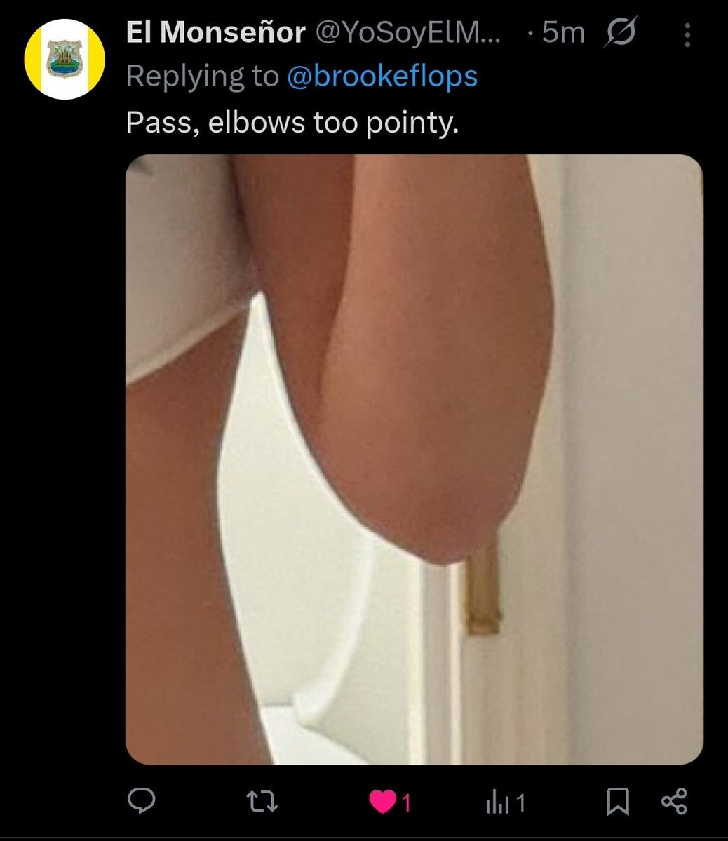 brookeflops's tweet image. im crying this is the funniest thing I&apos;ve ever received