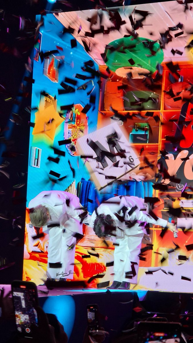 KhunPrae26's tweet image. “ ไม่ต้องมองเห็นเราก็ได้ แต่อยู่ให้เรามองเห็นไปนานๆนะ ” 

 #maxkybas #6CODE #MaxkyBas1stFM