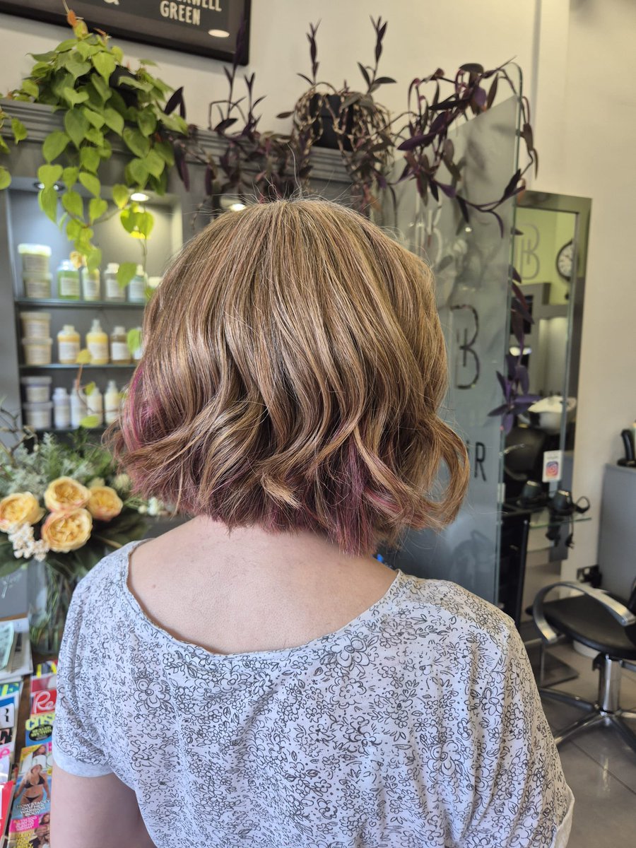 BOKIsHair's tweet photo. Blonde balayage with pop of blush pink 🎀
Colour created by Jenny 🌸

#bokishair #blonde #popofpink https://t.co/qsaMdXAXNh