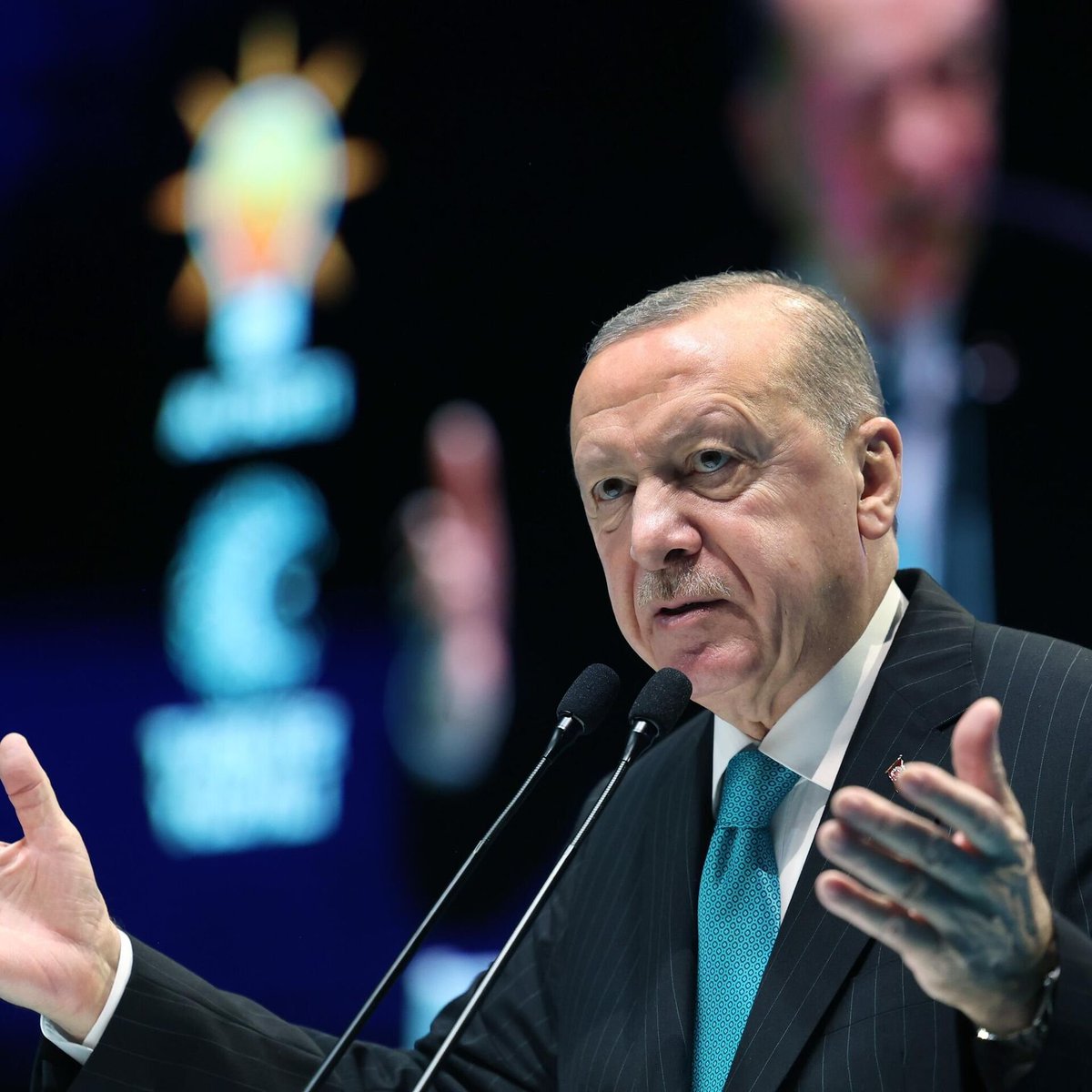 taaardu's tweet image. Cumhurbaşkanı Erdoğan: &quot;Hepimizi sıkıntıya sokan hayat pahalılığı meselesini  mutlaka çözeceğiz&quot;