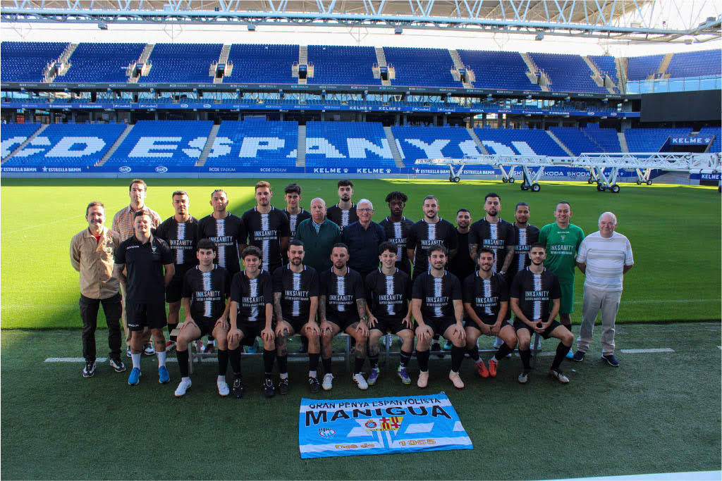 El diumenge 16, tingué lloc a l’RCDE Stadium la foto oficial de la Secció de Futbol de la Penya. L’equip Amateur es fotografià amb el cos tècnic i junta Directiva, lluint tant la primera com la segona samarreta. 
Des de 1975 la Penya ha vingut mantenint equips federats de futbol