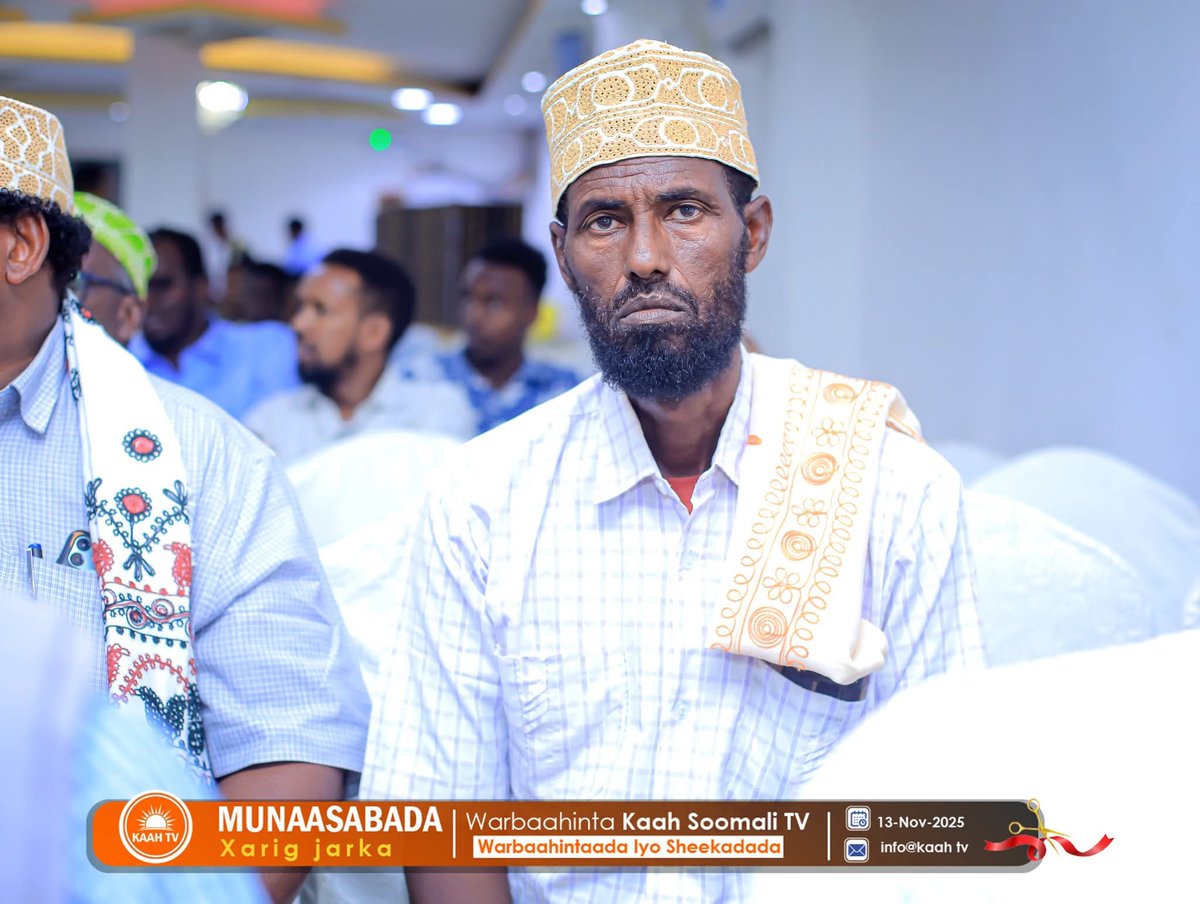 AliKiimko's tweet photo. Suldaan Ayaanle Axmed Ibraahim oo suldaan ku suntan in uu ka shaqeeyo midnimada, nabadda iyo horumarka guud ahaan umadda Soomaaliyeed. https://t.co/PYIHgfI9XL