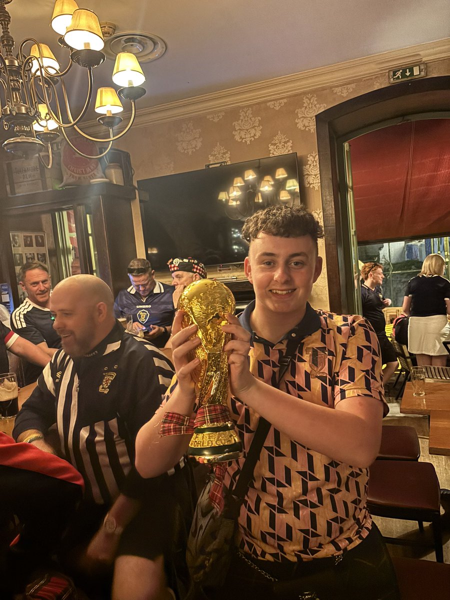 Tonight is the biggest game of football I will have attended in my lifetime. Let’s do this for the ones who have never seen it and for the ones who are no longer with us. CMON SCOTLAND🏴󠁧󠁢󠁳󠁣󠁴󠁿🤞