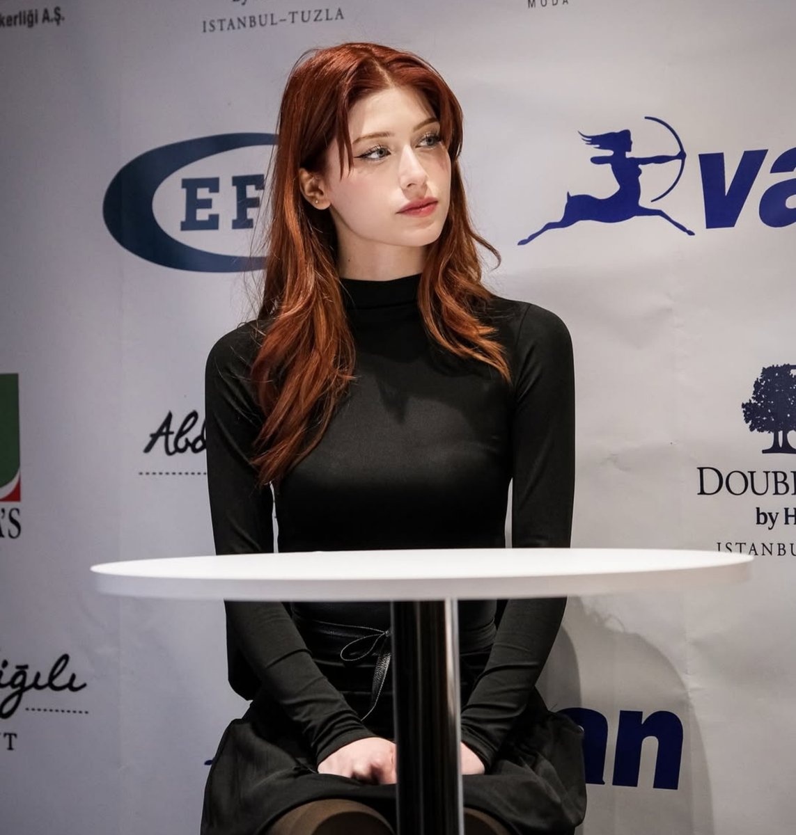 platcornweb's tweet image. 🍋 Türk yayıncı Limonify, geçtiğimiz hafta sonunda en yüksek izlenme saatine sahip 10 global kadın yayıncı arasında 4. sırada yer aldı.