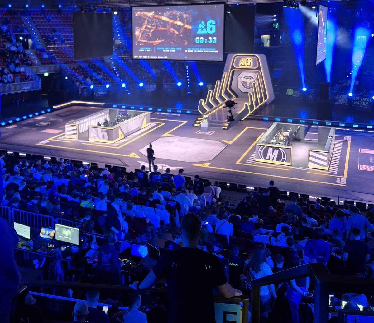 LyttleOne tweet media