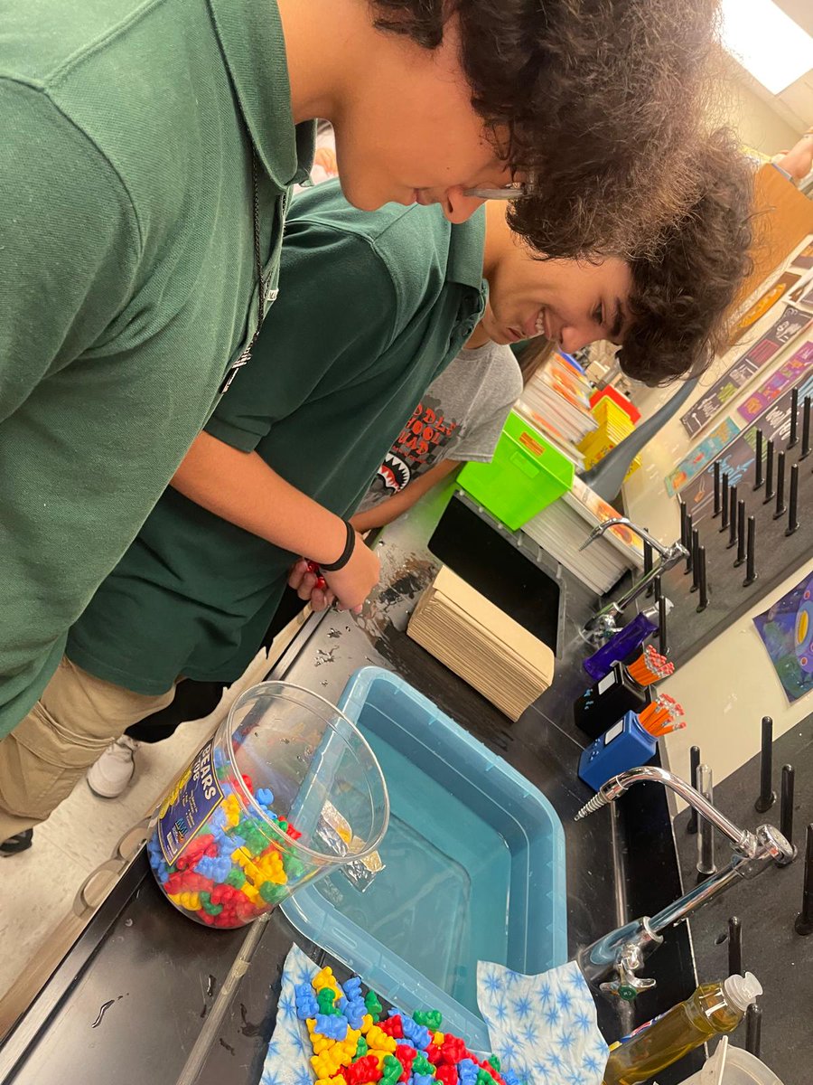 MAMilamK8's tweet image. Calculating the effects of a boat’s volume, based on the amount of mass it can carry. 🥼🤓🛥
#iammilam
#YourBestChoiceMDCPS
@MDCPS @SuptDotres @MDCPSNorth @MDCPSSci @aniteach @YeseniaAponte05 @RobertoAlonsoFL