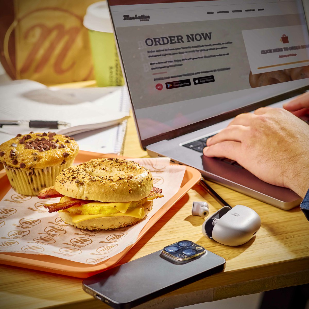 ManhattanBagel's tweet image. Exams coming up? You’ve earned a study break. 📚☕

Refuel with a fresh-baked bagel, hot coffee, or something sweet to power through finals. Manhattan Bagel has your study fuel covered. 🥯

#StudyBreak #ExamSeason #ManhattanBagel