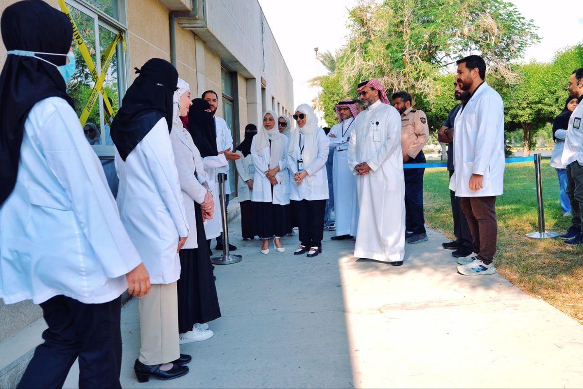 E1_QcH's tweet photo. نظم مجلس التطوير المهني للتمريض بإدارة الشؤون التمريضية بمستشفى القطيف المركزي فعالية Clinical Escape Room وأقيمت الفعالية على مدى يومين ،والتي تعد تجربة تدريبية حديثة ومبتكرة تجمع بين المتعة والتعلم والفعال، كجزء من السعي وراء تطوير مهارات التمريض وتعزيز سلامة المرضى. https://t.co/6BtN5Xz8eq