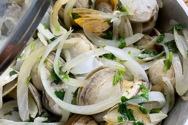 Brenda_viannaf's tweet image. #BrendaNewsInforma
O 1° Festival da Lambreta da Mouraria começa nesta terça-feira, 18. O evento promete mudar não só a forma como o Centro Histórico é visto, mas também transformar a gastronomia local do bairro. 

A programação segue até o dia 30 de novembro, reunindo seis bares…