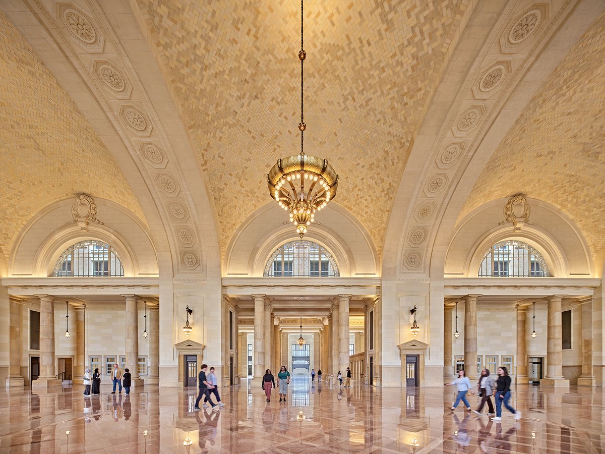 EverGreeneAA's tweet image. 🚉EverGreene  COO Toland Grinnell contributed as leading authority @BBCnews, sharing insights on #preserving &amp;amp; reimagining #historictrainstations.

From transit hubs to vibrant community spaces, #adaptivereuse honors the past while shaping the future. 

evergreene.com/project_catego…