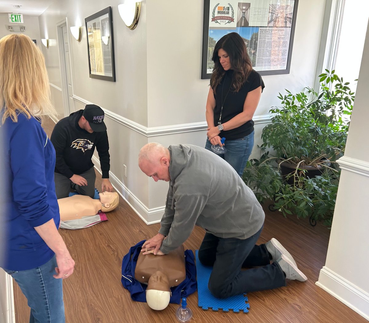 ModularGenius's tweet image. Safety first, always! Last week, the Modular Genius team spent time getting CPR certified. We believe in building safe, smart spaces, and that starts with having a team prepared for any situation. We&apos;re ready for anything, on and off the job site!
