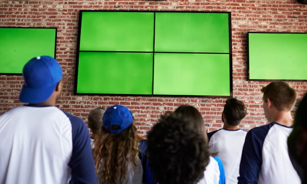 UNISOLIntl_NA's tweet image. &quot;Video walls aren&apos;t just for control rooms anymore. 🖥️

They&apos;re helping teams visualize data, improve collaboration, and engage customers in real time.

See how businesses are using them to drive impact:
unisolinternational.com/video-wall-tec… 

#VideoWall #AVIntegration #BusinessTech