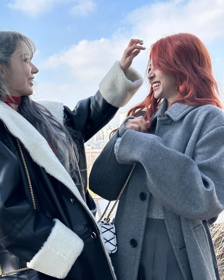 zoé ☯︎ (@zfourseak) on Twitter photo 