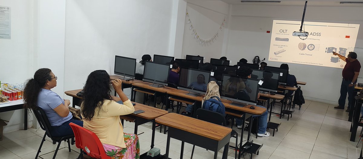 iqitgob's tweet image. y al @tecnm_fcp por abrirnos nuevamente sus puertas.  Con esta actividad, seguimos integrando más universidades a la estrategia Talento en Red, ampliando las oportunidades de desarrollo profesional para la juventud tecnóloga de #QuintanaRoo.  #UnidosParaTransformar