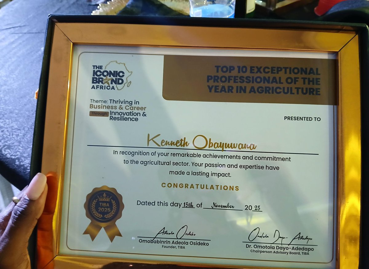 KennethObayuwan's tweet photo. 1. Last week Saturday, The Iconic Brand Africa (TIBA) Awards ceremony was held in Lagos, where I was nominated among the Top Ten Exceptional Professionals of the Year in Agriculture! https://t.co/0ybcRlJboR