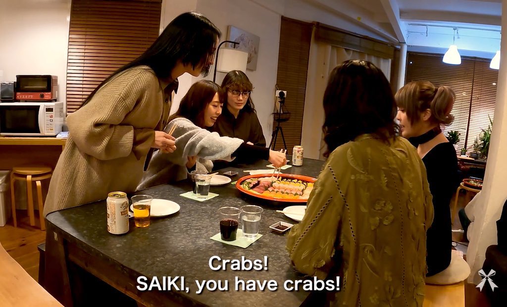 eggleman's tweet image. 皆さん、おはようございます  #BandMaid #WackyWednesday 
#PresentPerfect #SCOOOOOP
@saiki_bandmaid @kanami_bandmaid @misa_bandmaid @miku_bandmaid @achi_bandmaid