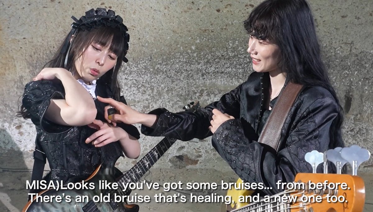 eggleman's tweet image. 皆さん、おはようございます  #BandMaid #WackyWednesday 
#PresentPerfect #SCOOOOOP
@saiki_bandmaid @kanami_bandmaid @misa_bandmaid @miku_bandmaid @achi_bandmaid