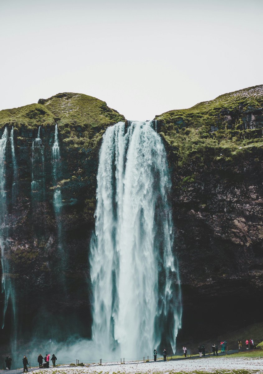 Mainline_Travel's tweet image. Most of Iceland&apos;s South Coast tours include Seljalandsfoss waterfall and often pair it with visits to other attractions, such as Skogafoss Waterfall, Reynisfjara Black Sand Beach, and the town of Vik.

#NottinghamTravelAgent #Seljalandsfoss #Iceland #IcelandSouthCoast