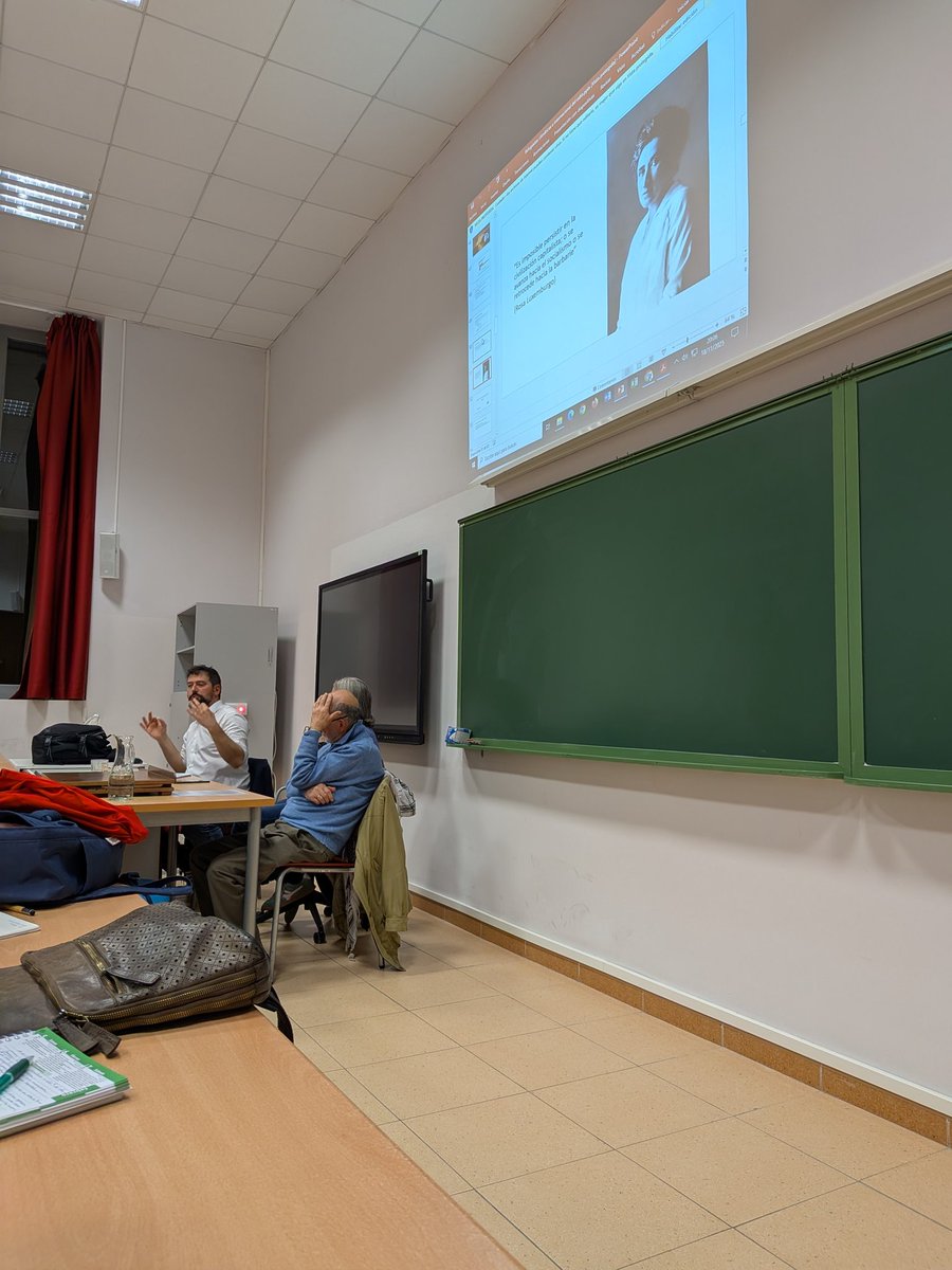 davigon2's tweet image. En la charla de @josesarrionandaluz sobre &quot;La internacional del odio y refugiados climáticos&quot; organizada por #Umoya