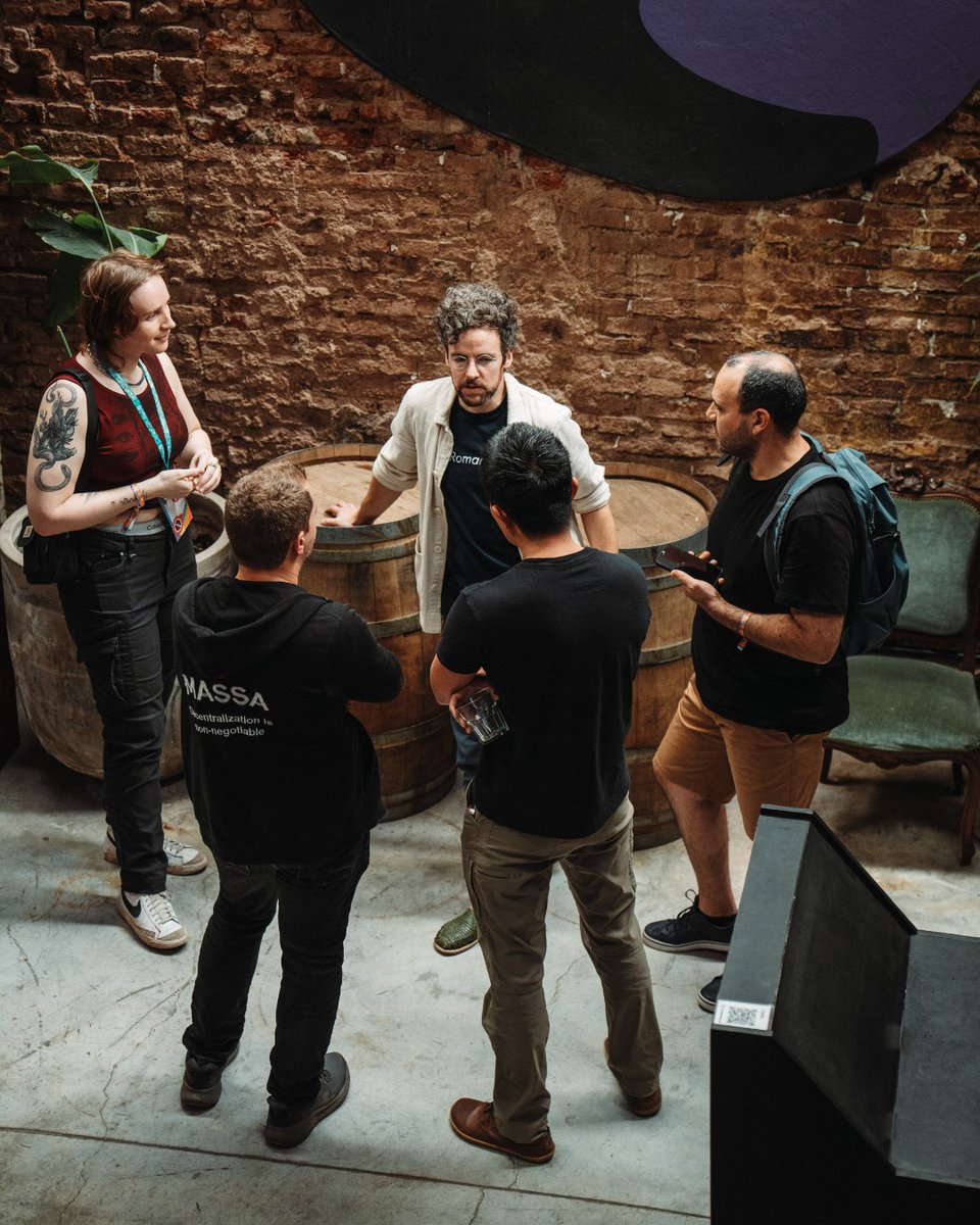 0xMiden's tweet image. We had a blast at the first-ever Privacy Salon yesterday @EFDevcon

Thanks to our co-hosts ( @AleoHQ, @Aztecnetwork, @0xPredicate, @SpruceID, @OctantApp, and @TheDRC_) and all the incredible speakers.

In order of appearance:

Franck Royer from @Logos_network,  @_WeiDai, Khushi…