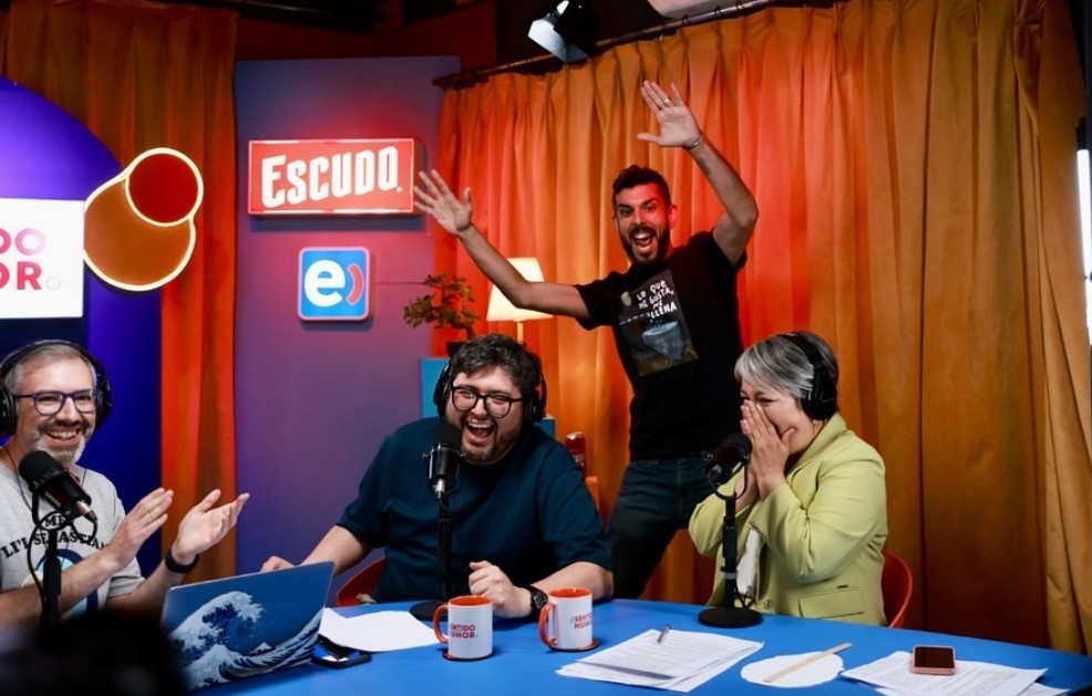 Estuvo genial, mucho apoyo le dieron para la segunda vuelta y dijeron q no invitarán al innombrable solo a ella.