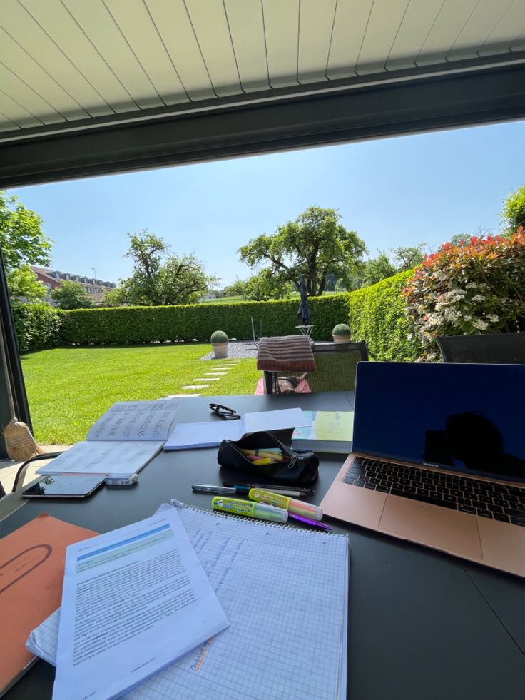 theTopEssayists's tweet image. Your Go-To Source for Essay Assistance.

Computer science
Engineering
Business &amp;amp; management
Math
Medicine 
Nursing 
Psychology
Social sciences
Economics
Sociology
Bio
Physics
Architecture
Discussions
Data Science
#USA
MBA
Digital Marketing 
History
#universityassignment