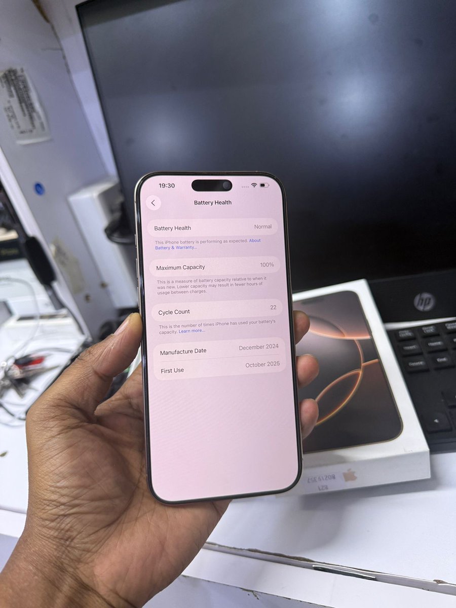 TechChapK3's tweet image. Apple iPhone 16 Pro Max
256gb Storage 
Open Box
Cycle Count 22
2-Year Apple Warranty 

Available @Ksh.130,000

#iPhone #iphone16 #iphone16pro #iphpne16promax #iphonekenya #applekenya #iphonedeals #apple #appleiphone #applelife #appledevices #tech #techlifestyle #techlife