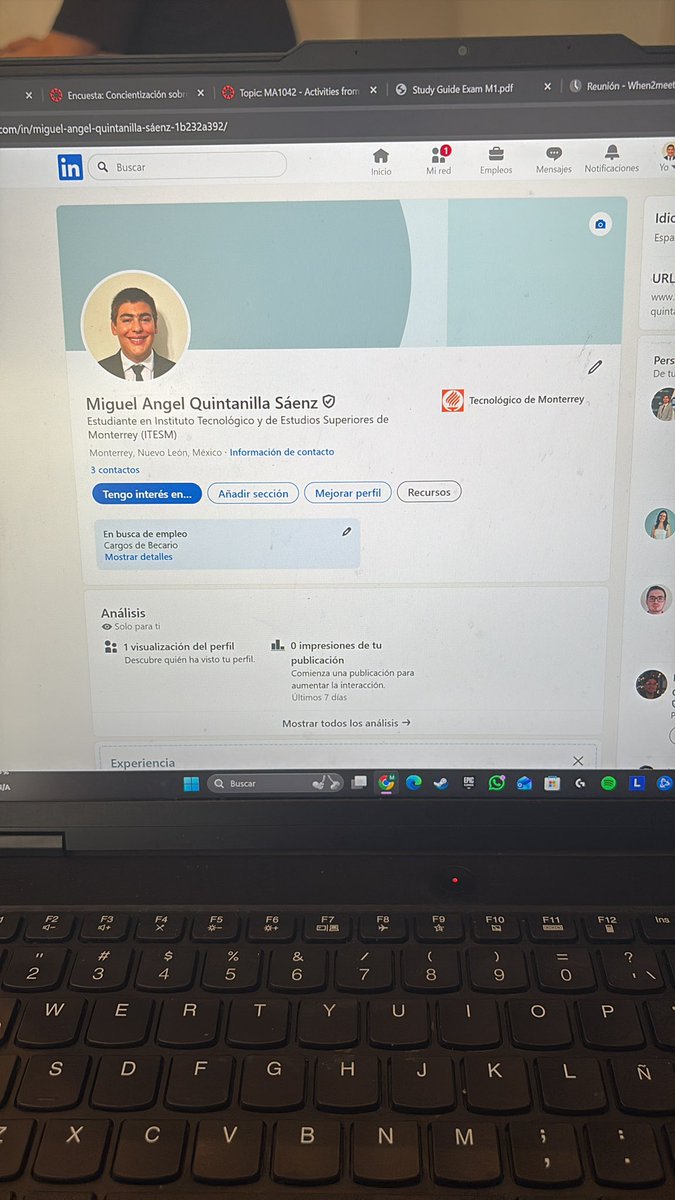 SmthingFunny tweet media