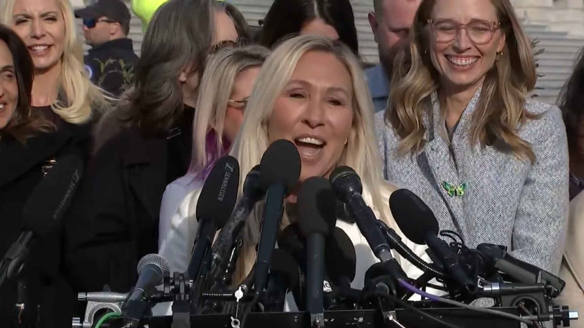 RevTranscripts's tweet image. Representative Marjorie Taylor Greene and other members of Congress hold a news conference on the Epstein Files Transparency Act. Read the transcript here. rev.com/transcripts/ep…