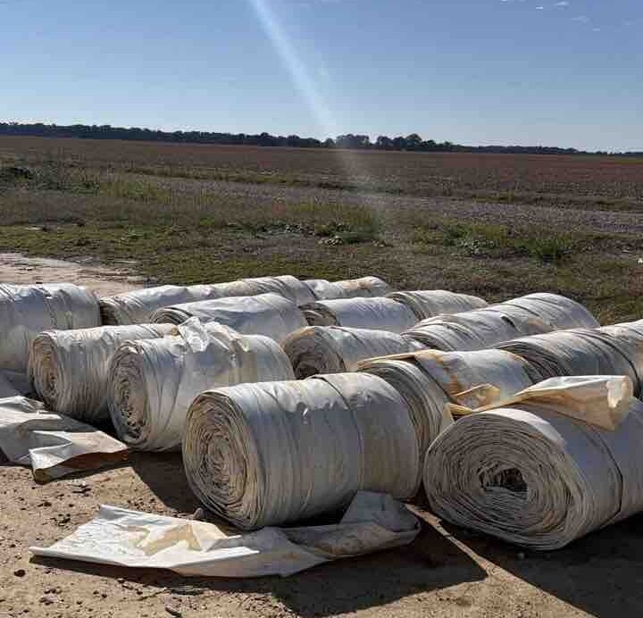 Congratulations to Christopher Whitehead for winning the Pile of the Week contest! 

Thanks to everyone who participated this year! This was the last week to win, but we will still pick up your rolls. Use the "Push for Pick Up" app to spot your pile when it is ready for pick up.