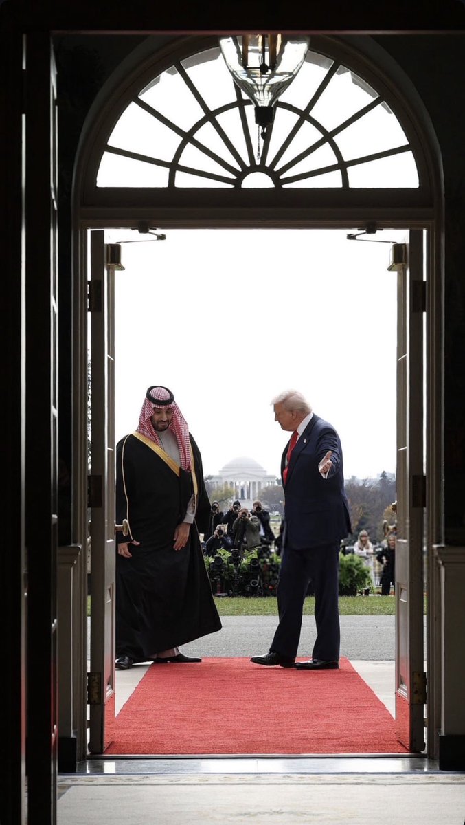 8f8888's tweet photo. #ولي_العهد_الأمير_محمد_بن_سلمان  حفظه الله 🇸🇦 https://t.co/FrCBS2MVoe