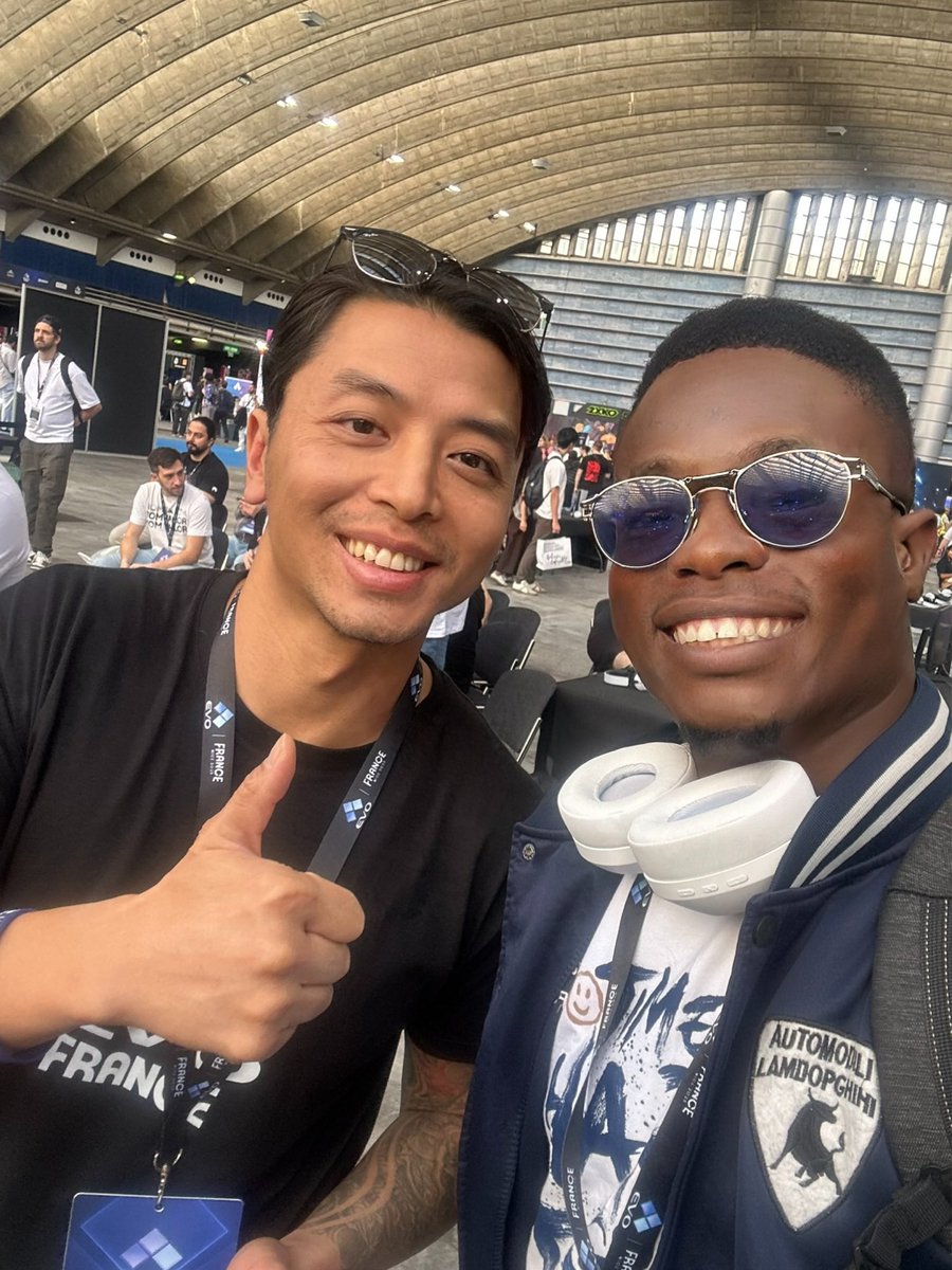 On oublie trop souvent l’impact essentiel des coachs et de leur suivi dans la performance des joueurs. La performance, ce n’est jamais un hasard : elle résulte d’heures d’entraînements réguliers, d’une hygiène de vie rigoureuse et d’une alimentation adaptée.