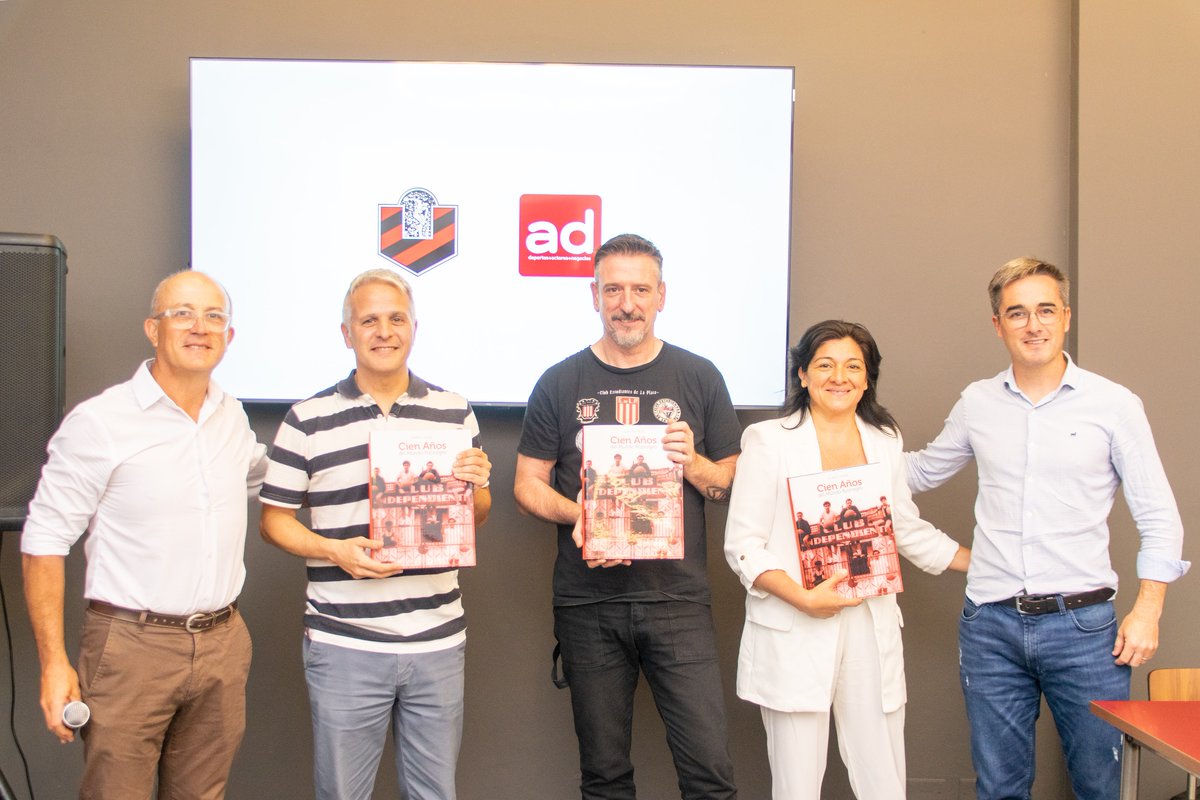 estiload's tweet image. 📚🤝#GESTIONyDEPORTE | Capítulo TANDIL 👉gestionydeporte.com/capitulo-tandi… Organizada junto al Club Independiente Tandil 🔴⚫️🙌 GRACIAS!  @EdelpOficial @SanLorenzo @gestionydeporte #MembresiaProfesionalAD 🎯#gestiondeportiva  #Visibilidad #Capacitacion #Relacionamiento #Oportunidades